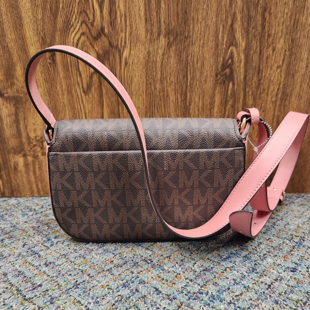 Michael kors purse NWT - Picture 3 of 4
